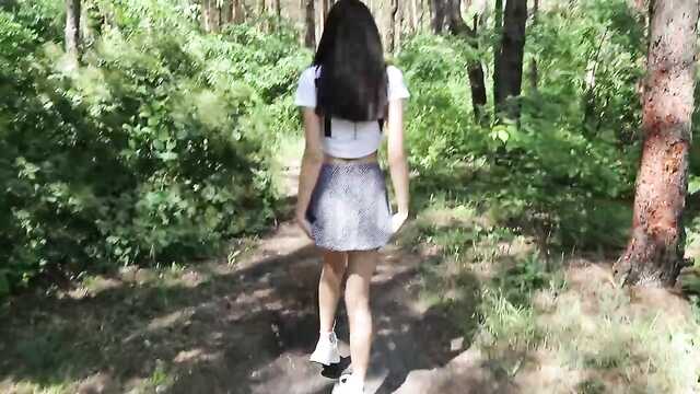 Секс русской пары в лесу (Домашнее видео) | Русское | На улице